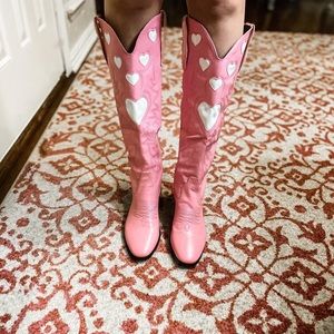 Pink Cowboy Boots💗